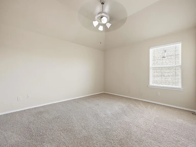 1445 Bateman Ln — Photo 22