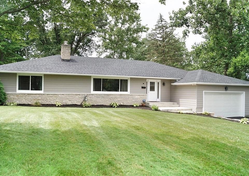 1st image of 20 Scott Cir