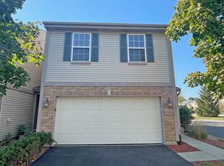 631 W Georgian Ct, Addison, IL 60101
