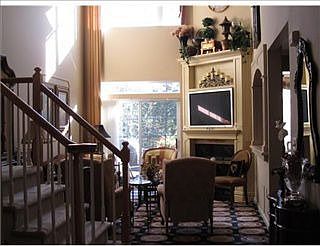 4th image of 24 Loft Dr