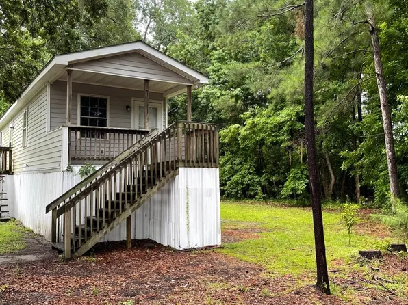 70 Hazel Farm Rd, Beaufort, SC 29907