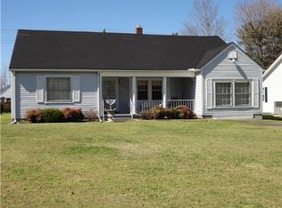 217 Parkes Ave, Lawrenceburg, TN 38464