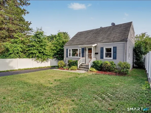 101 Soundview Avenue, Fairfield, CT 06825