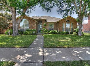 1707 Mayfair Dr, Mesquite, TX 75149