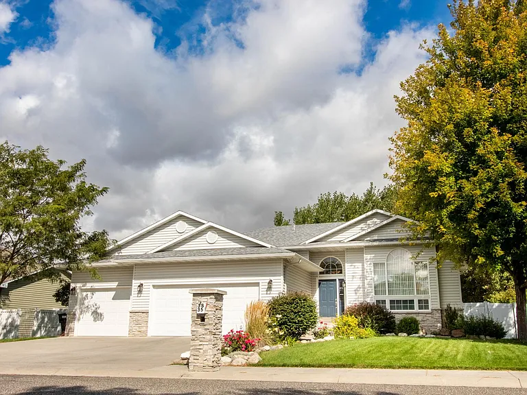 3835 Fairmeadow Dr — Photo 12