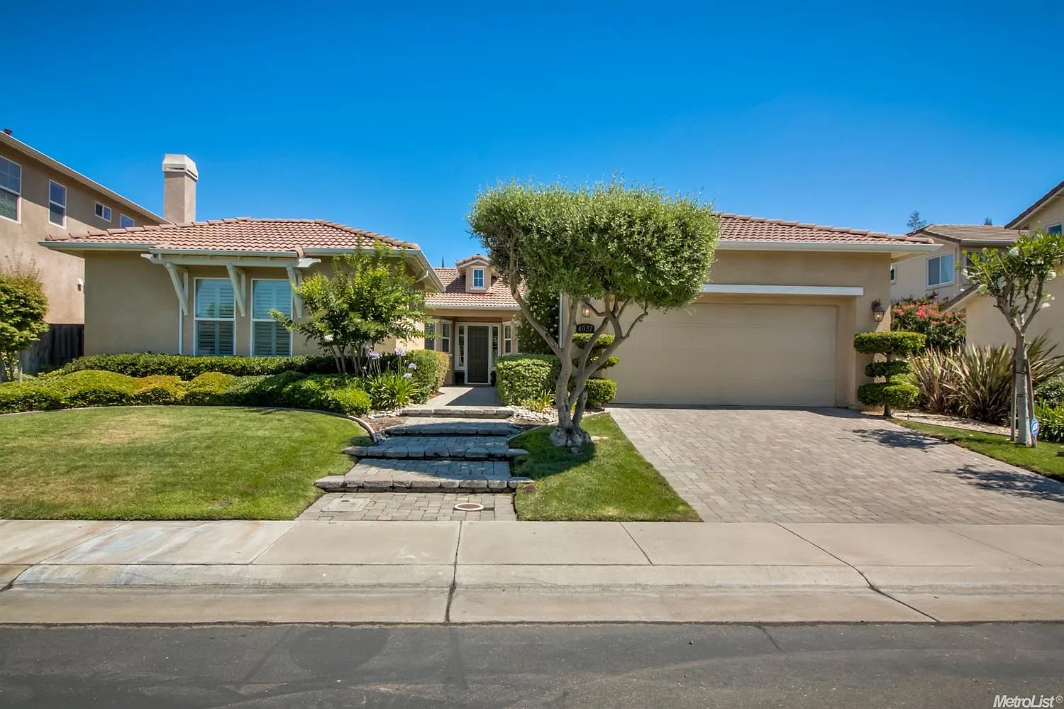 4037 Steamboat Cove Ln photo 1