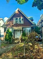 1081 East 13th Street