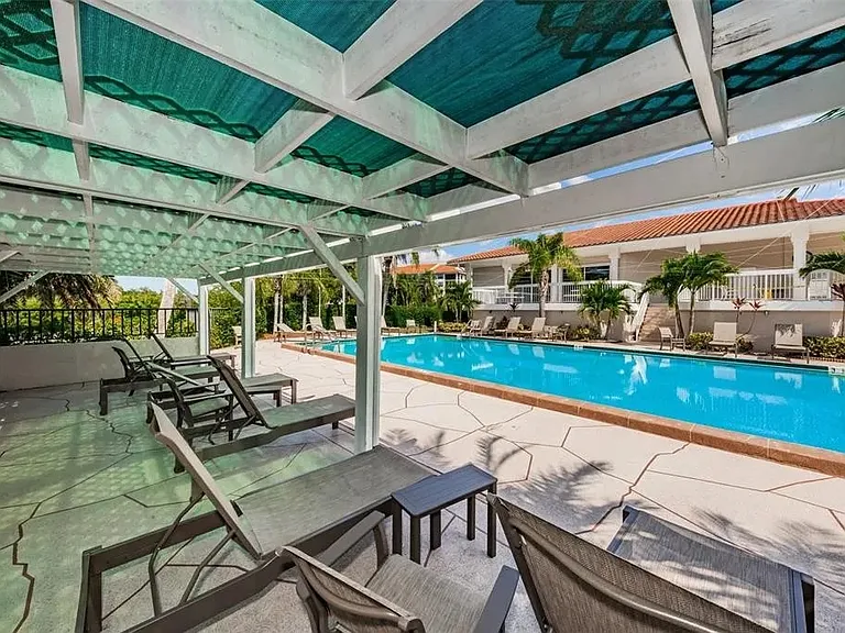1800 Mariner Dr #6 — Photo 5