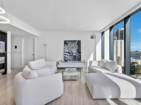 3rd image of 1451 Brickell Ave Unit 1803