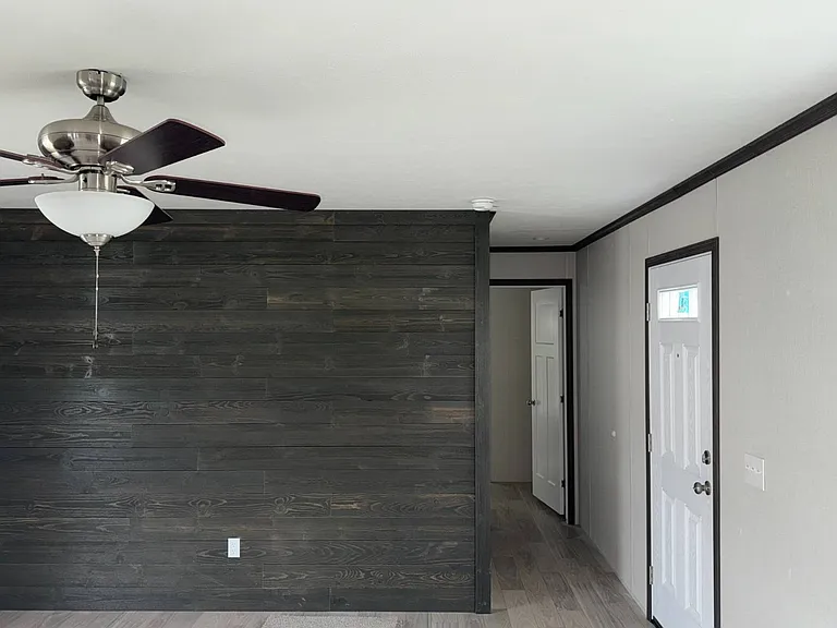 129 Jessica Ln — Photo 6