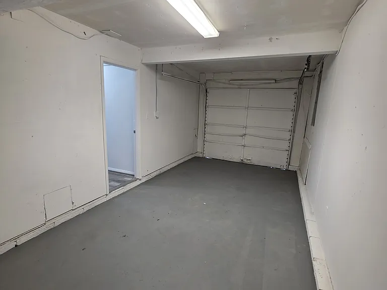 115 Village Dr — Photo 2
