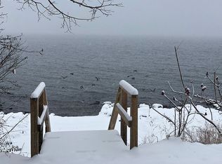 3260 Essex Rd, Willsboro, NY 12996