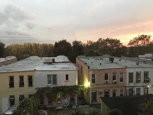 Rented by Mdays Realty | media 12