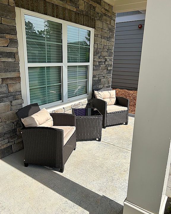 2nd image of 1110 Stillington Way