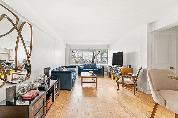 1st image of 333 E 46th St APT 3A