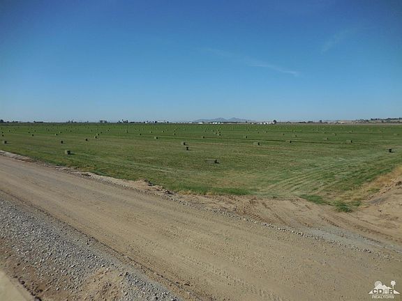 5th image of 872 Acres