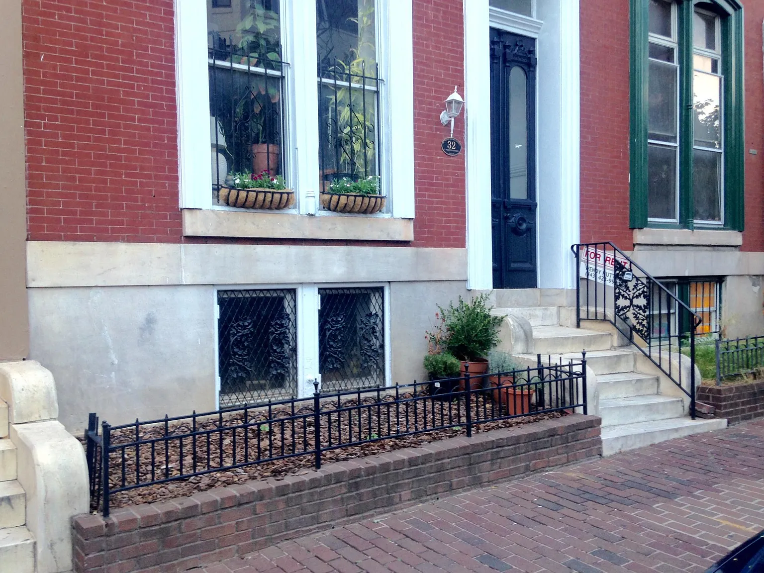 5 bed, 3000 sqft, $3,790 — Photo 4