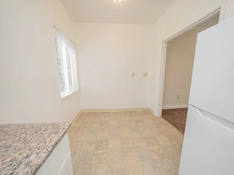 2867 MacArthur Blvd — Photo 9