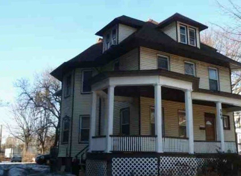 2nd image of 564 Westminster Ave