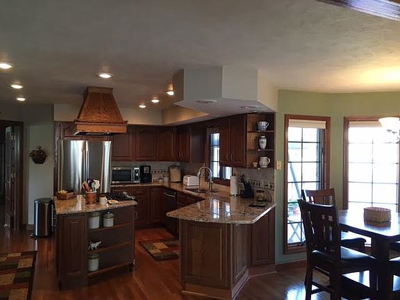 Kitchen/Breakfast area