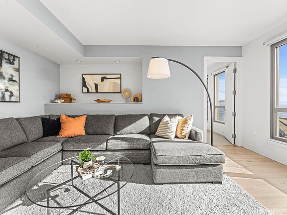 4th image of 219 Brannan St Unit 16K