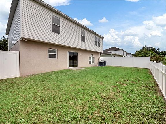 4th image of 130 Pinefield Dr
