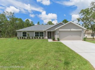 16412 Mellon Rd, Weeki Wachee, FL 34614