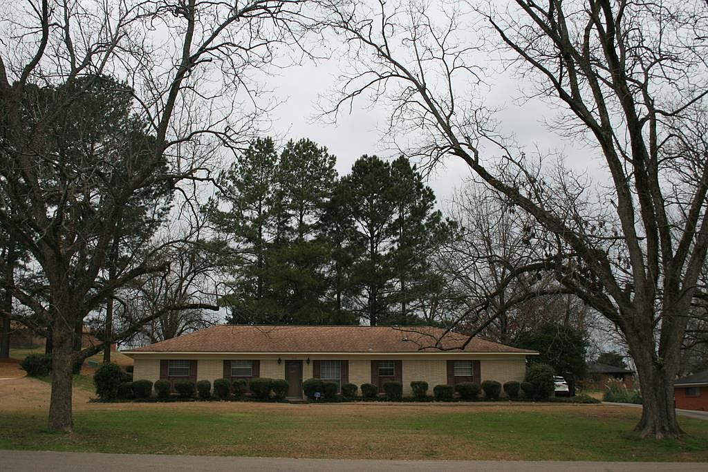 204 Pecan Blvd, Vicksburg, MS 39183 Zillow