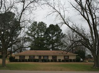 204 Pecan Blvd, Vicksburg, MS 39183