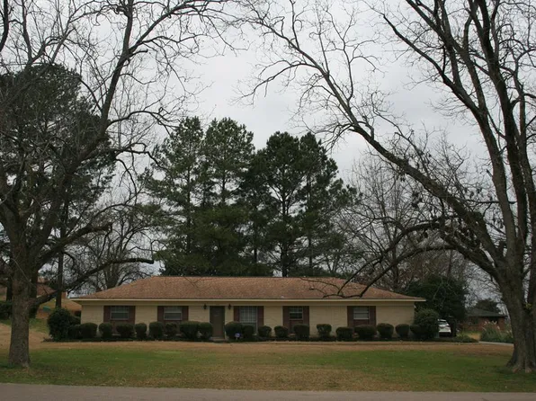 204 Pecan Blvd, Vicksburg, MS 39183