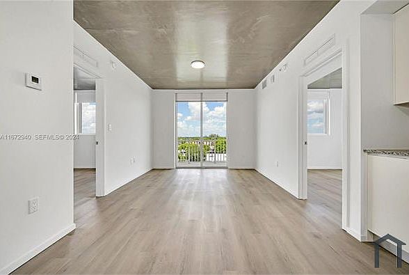 1st image of 475 NE 125th St #603