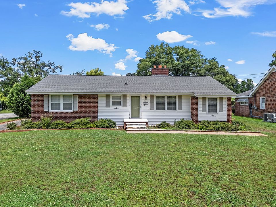 1st image of 114 Hillcrest Dr