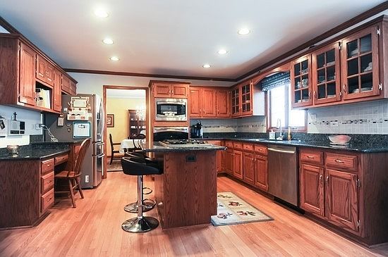 2nd image of 12642 Lake View Dr