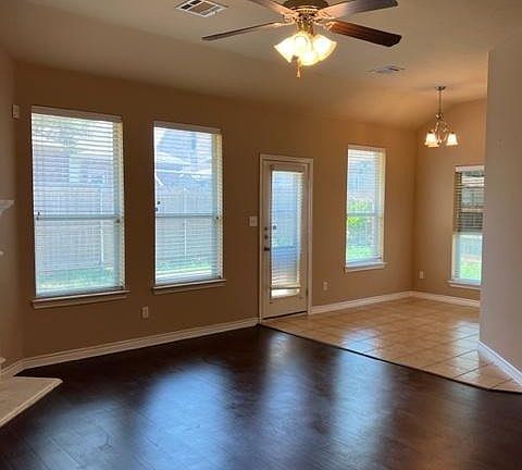 5th image of 4353 Red Clover Ln