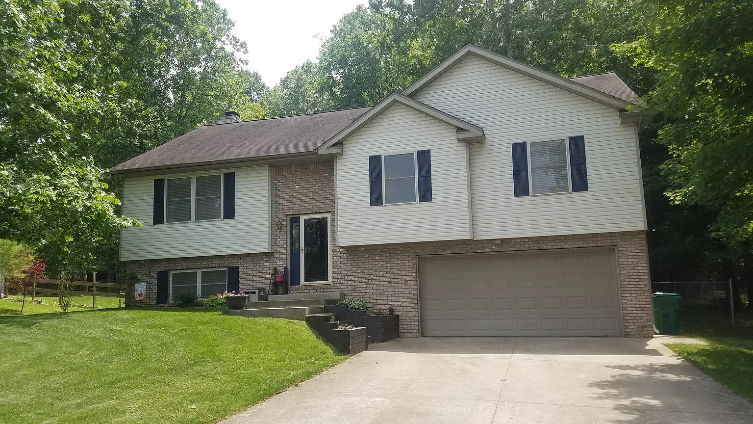 5910 S Foxwood Ln photo 1