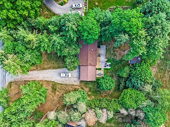 3rd image of 1040 Vittoria Rd