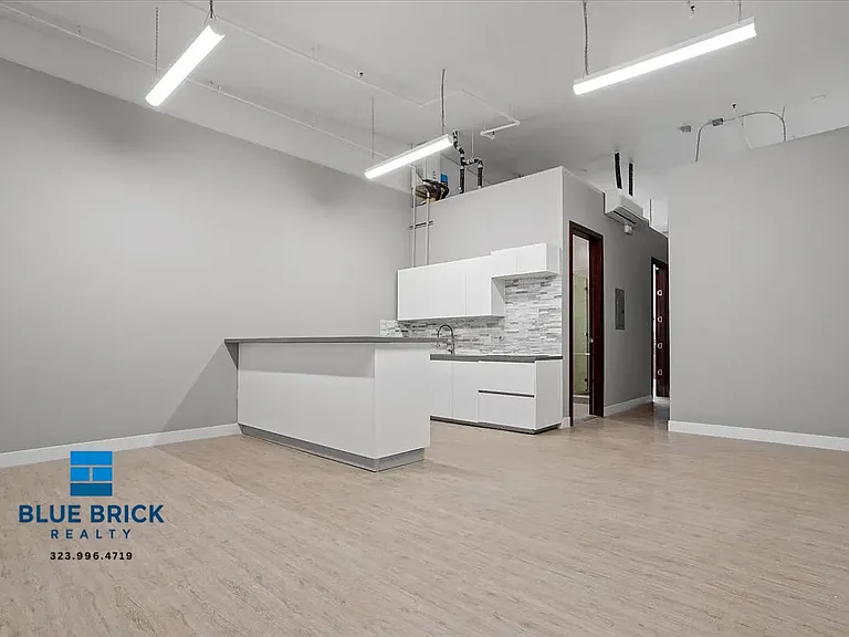 3751 S Hill St #209 — Photo 1