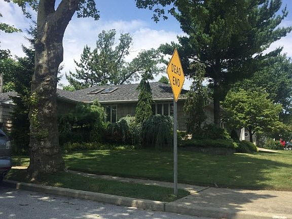 3rd image of 1392 Barry Dr W