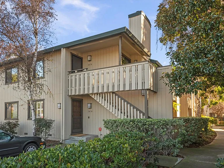 1414 Alma Way — Photo 13