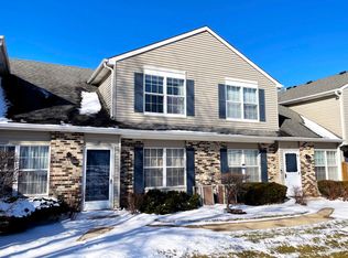 17 Le Jardin Ct, Buffalo Grove, IL