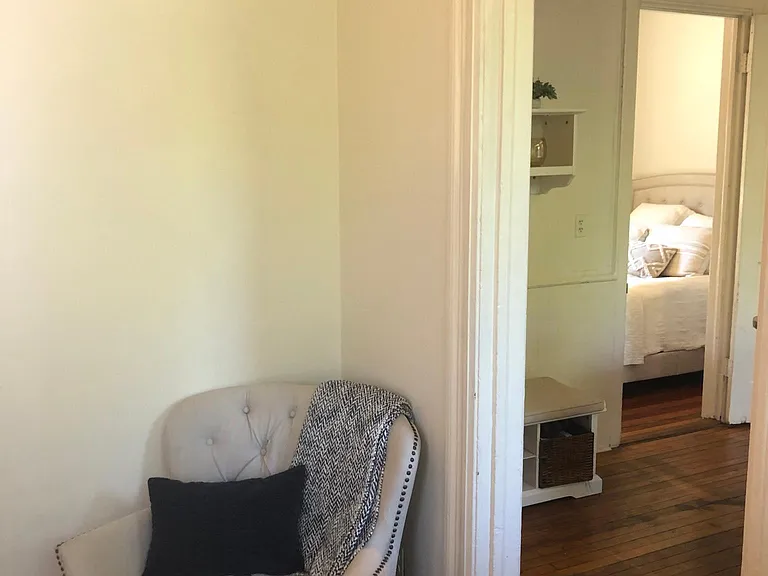 1117 W Dickens Ave #2 — Photo 25