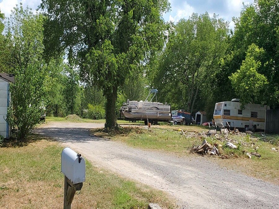 1st image of 3464 Gambill Ln