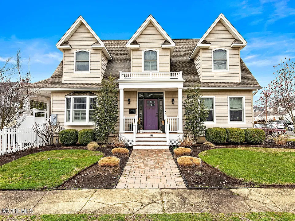 281 Cedar Ave