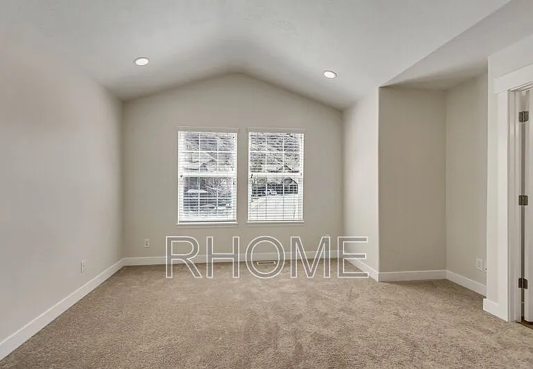 105 E Chandlerpoint Way — Photo 11