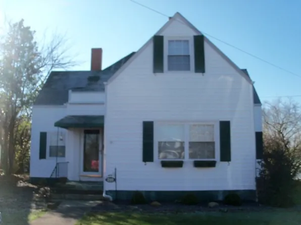 219 Mills Ave, Flemingsburg, KY 41041