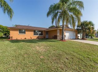 9215 Glen Moor Ln, Port Richey, FL 34668