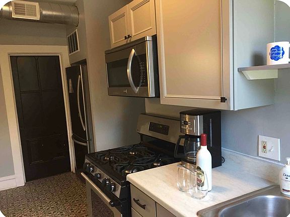 3rd image of 744 Cass Ave SE #3