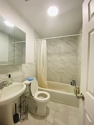 Rented by Sassouni Management | media 16