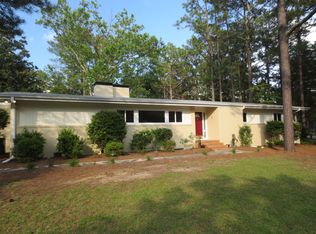 785 E Massachusetts Ave, Southern Pines, NC 28387