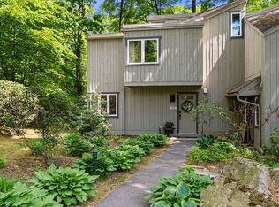 10 Talcott Gln UNIT E, Farmington, CT 06032